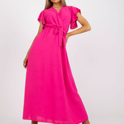 Długa różowa sukienka z paskiem