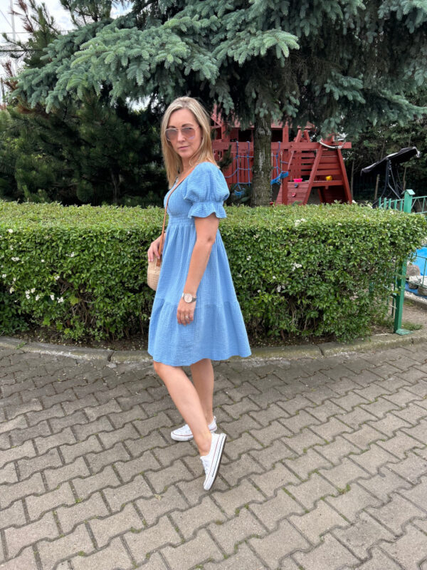 happywoman niebieska muślinowa sukienka 4