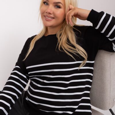 Czarna bluzka w paski plus size